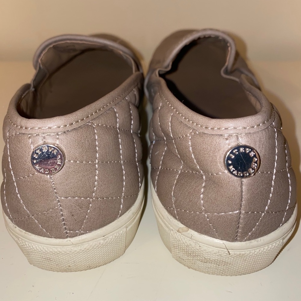 Steve Madden ecentrcq slip on (tan)